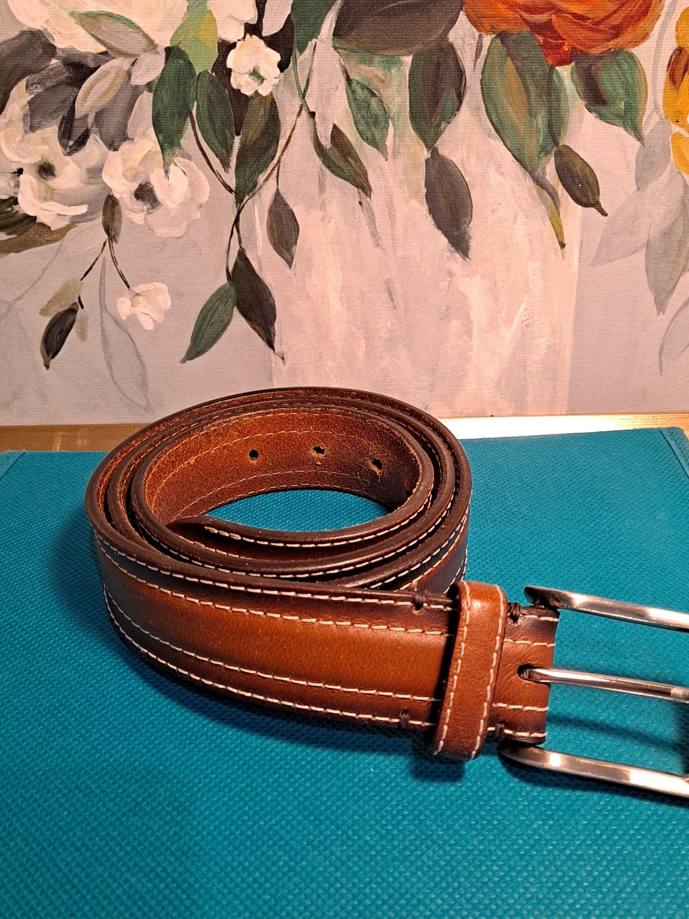 Fossil Two-tone Brown Leather Belt with White Stitching Made In Guatemla 36"